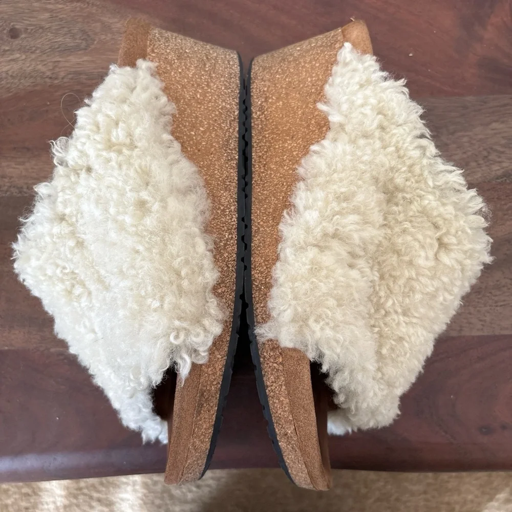 Birkenstock papillio Cream Fuzzy leather Platform Sandals. 10